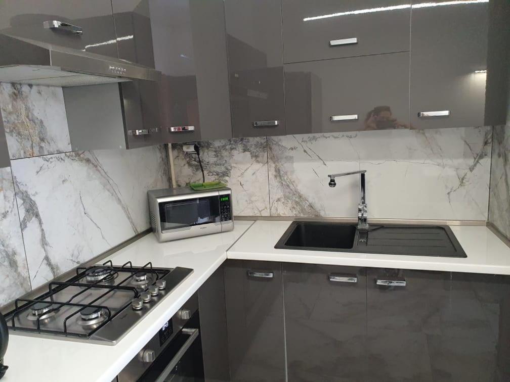 Monar City Center Apartment Free Parking Košice Buitenkant foto